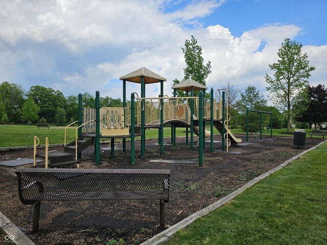 10836 Zimmerman Ln, Indianapolis, IN 46231 - community play area with a lawn