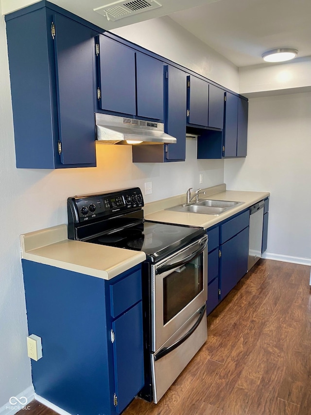 1150 Canterbury Ct Apt D, Indianapolis, IN 46260 - kitchen featuring appliances with stainless steel finishes, under cabinet range hood, blue cabinetry, and a sink