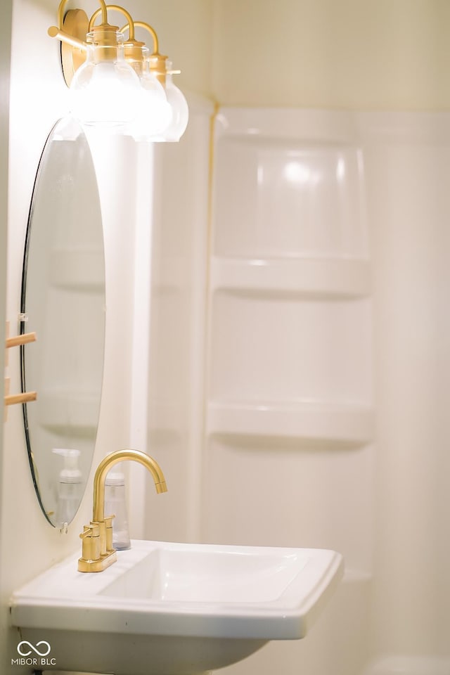 1730 Hoyt Ave, Indianapolis, IN 46203 - bathroom with a sink