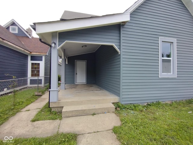1322 S Belmont Ave, Indianapolis, IN 46221 - view of doorway to property