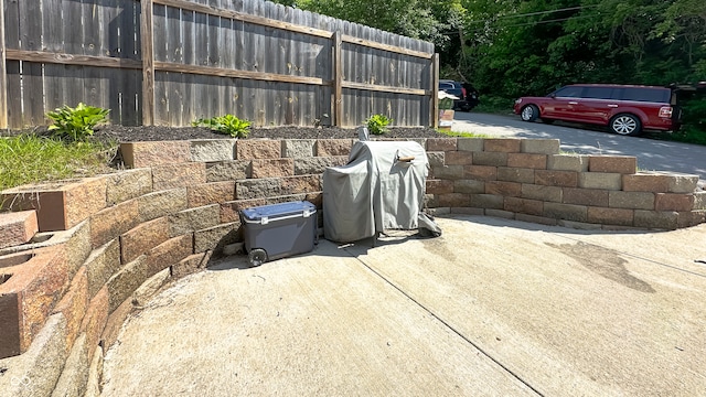 80 E College Ave, Martinsville, IN 46151 - exterior view of fence