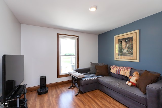 1541 Stadium Dr, Seymour, IN 47274 - living area featuring wood finished floors and baseboards