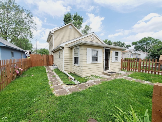 704 E Perry St, Indianapolis, IN 46227 - view of rear view of property