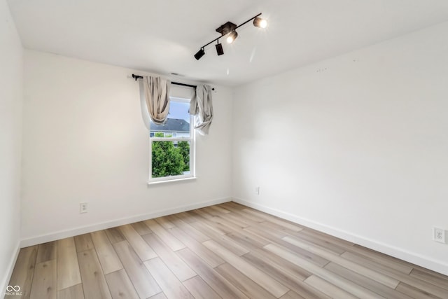 951 Parker Ln, Westfield, IN 46074 - spare room featuring light wood-style flooring and baseboards