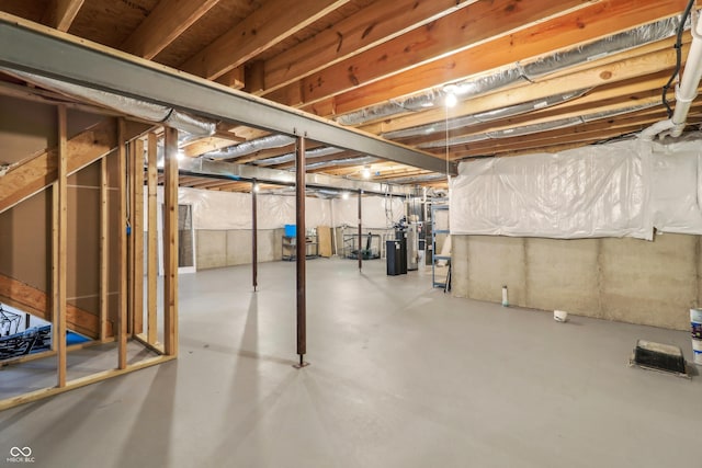 951 Parker Ln, Westfield, IN 46074 - unfinished basement with gas water heater