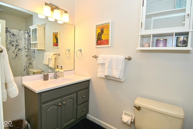 1236 Central Ave, Indianapolis, IN 46202 - full bath with vanity and a shower with curtain