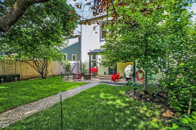 847 N Park Ave, Indianapolis, IN 46202 - view of yard featuring a patio area