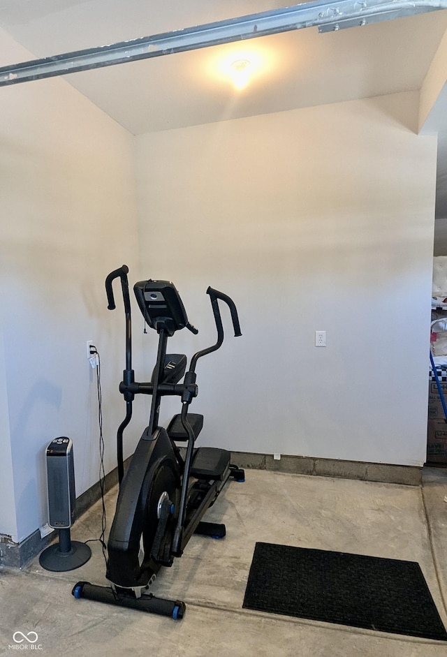 3691 Talmine Ln, Bargersville, IN 46106 - workout area with baseboards