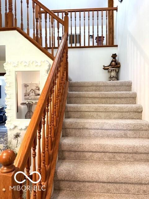 4600 S Tahoe Trl, Crawfordsville, IN 47933 - view of stairs