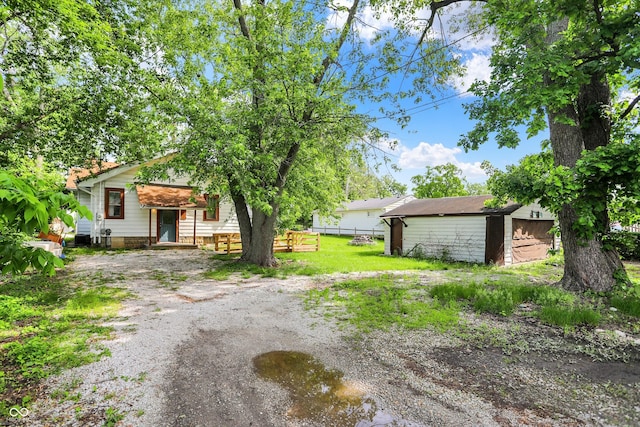 1523 E Mills Ave, Indianapolis, IN 46227 - view of yard with an outbuilding
