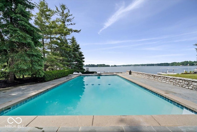 11715 Landings Dr, Indianapolis, IN 46256 - outdoor pool with a water view