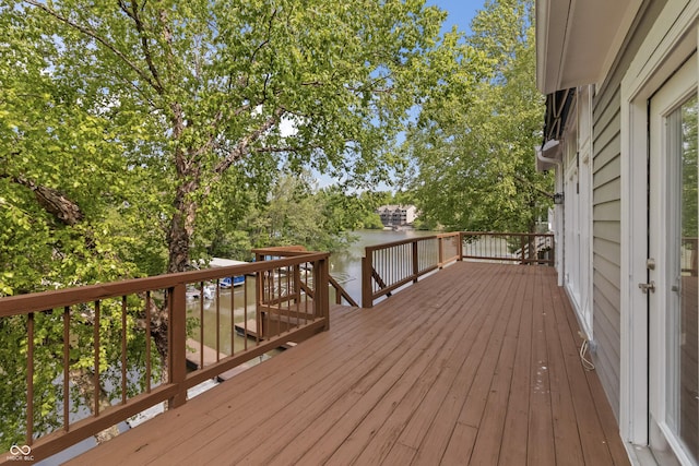 11226 Blackwalnut Pt, Indianapolis, IN 46236 - deck featuring a water view