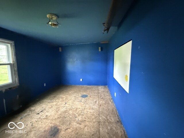 105 N Sheridan St, Ridgeville, IN 47380 - view of empty room