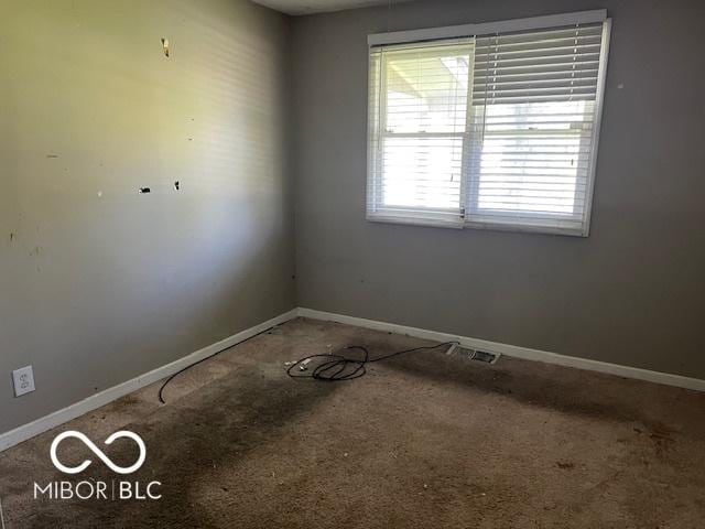 825 W Auman Dr, Carmel, IN 46032 - unfurnished room featuring carpet flooring and baseboards