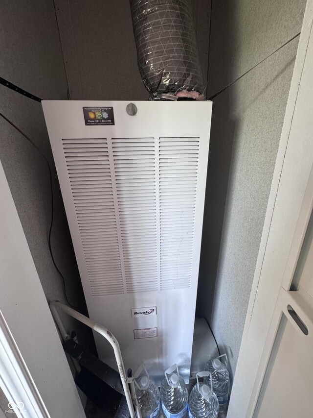 216 E Wabash St, Wingate, IN 47994 - detailed view of a heating unit