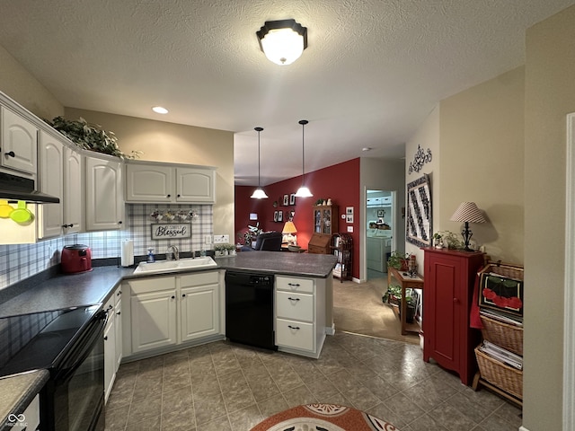 5486 Lipizzan Ln, Plainfield, IN 46168 - kitchen with black appliances, a sink, a peninsula, white cabinetry, and decorative backsplash