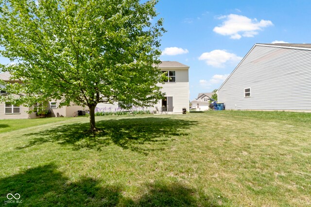 5145 Greenside Dr, Indianapolis, IN 46235 - view of green lawn