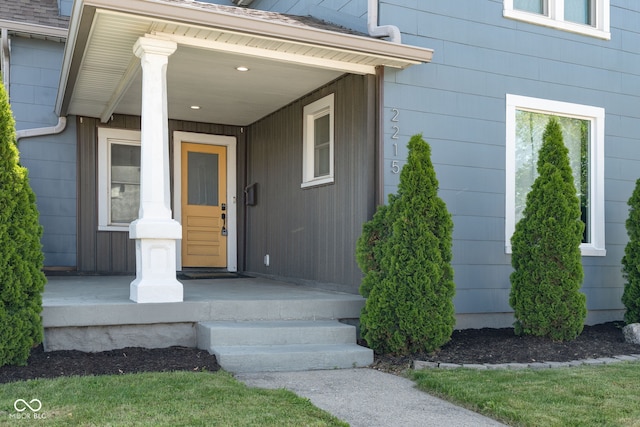 2215 S Delaware St, Indianapolis, IN 46225 - view of doorway to property