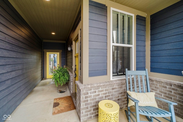 7077 Antiquity Dr, Carmel, IN 46033 - entrance to property featuring covered porch