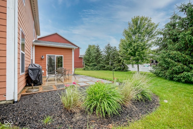 548 Gosford Ct, Westfield, IN 46074 - view of green lawn with a patio area