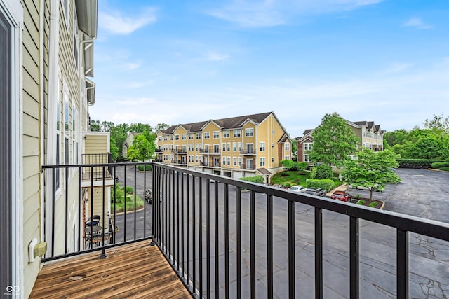 1064 Reserve Way, Indianapolis, IN 46220 - balcony with a residential view