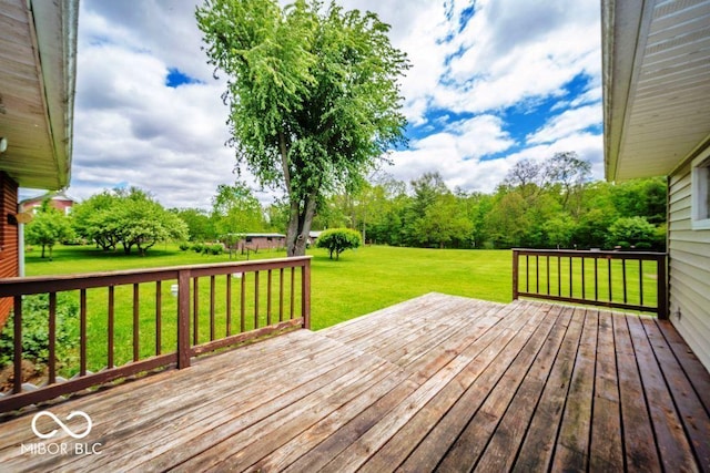 17310 N Willman Rd, Eaton, IN 47338 - deck with a yard