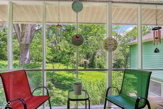 9240 E Woodview Dr, Bloomington, IN 47401 - view of sunroom