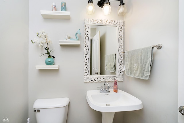 14135 Nicholas Dr, Carmel, IN 46074 - half bath featuring toilet and a sink