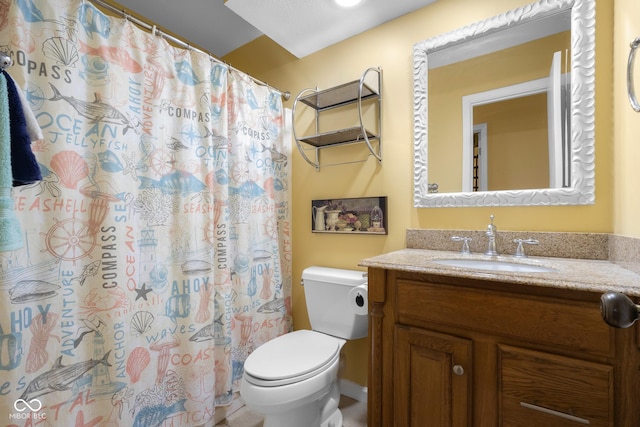 740 Carya Sq, Columbus, IN 47201 - bathroom featuring toilet, vanity, and curtained shower