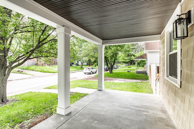 1342 N Oakland Ave, Indianapolis, IN 46201 - view of patio / terrace with a porch