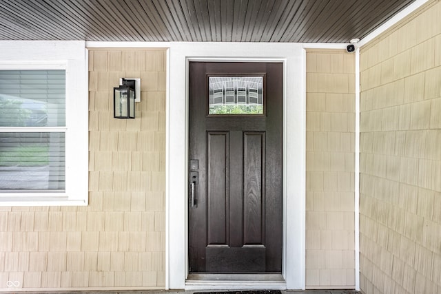 1342 N Oakland Ave, Indianapolis, IN 46201 - property entrance featuring a porch