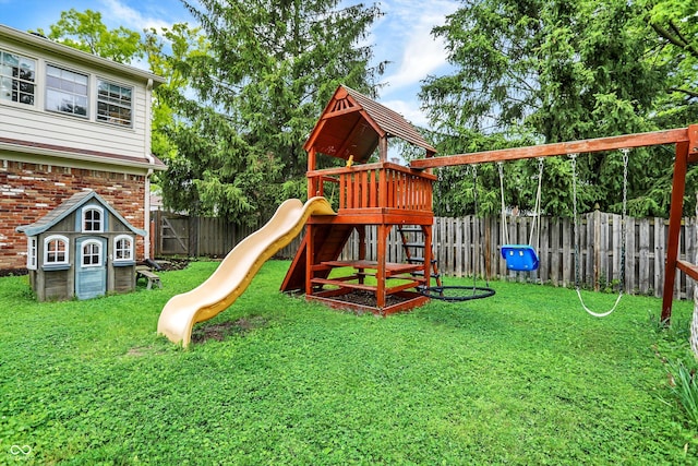 6605 Grosvenor Pl, Indianapolis, IN 46220 - view of playground