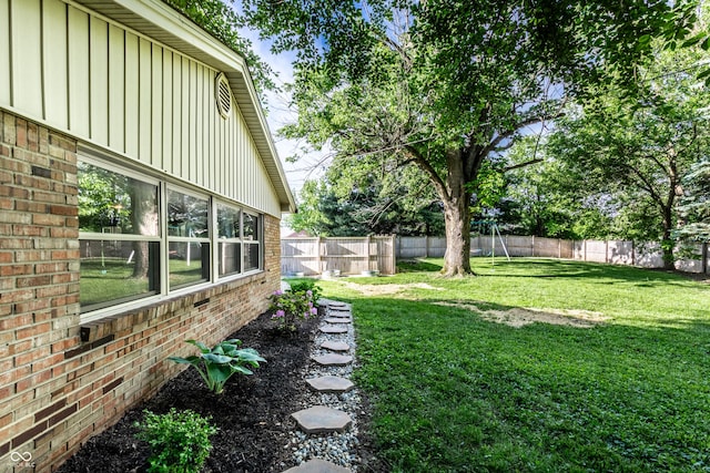 7110 N Layman Ave, Indianapolis, IN 46250 - view of yard