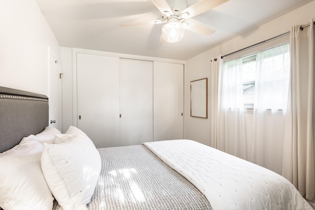 7110 N Layman Ave, Indianapolis, IN 46250 - bedroom featuring a closet and ceiling fan