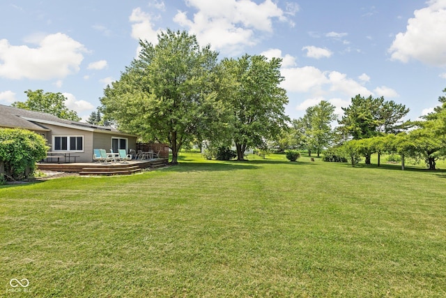 3020 E 400 S, Lebanon, IN 46052 - view of green lawn featuring a deck