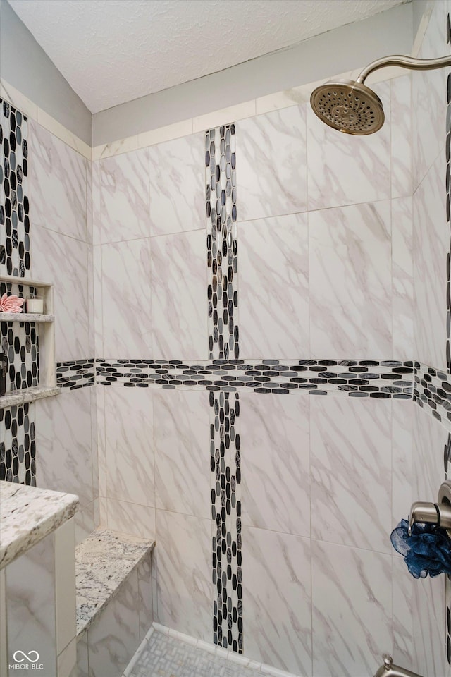 7838 Chesapeake Dr E, Indianapolis, IN 46236 - bathroom featuring a tile shower
