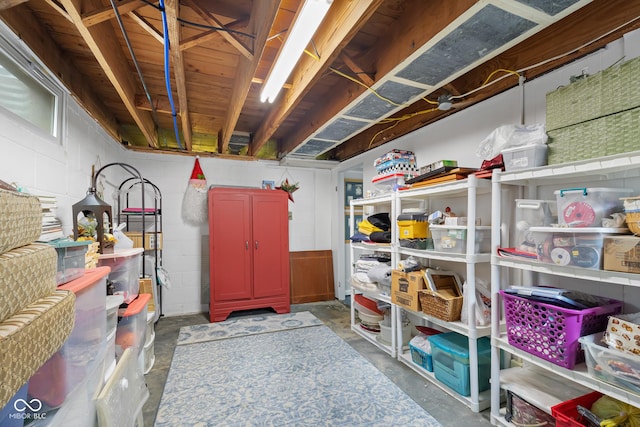 2021 Chestnut St, Columbus, IN 47201 - view of storage