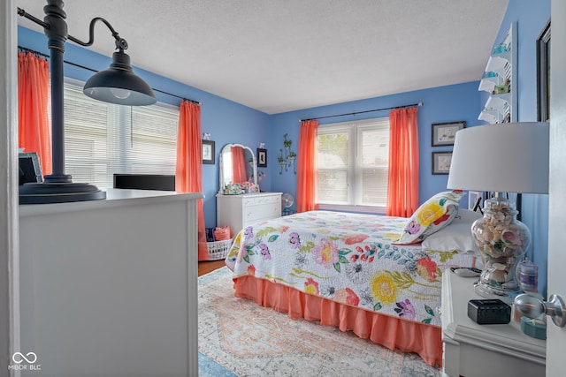 2021 Chestnut St, Columbus, IN 47201 - bedroom featuring a textured ceiling