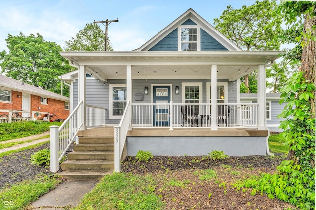 353 S Indiana St, Danville, IN 46122 - view of front of home featuring a porch