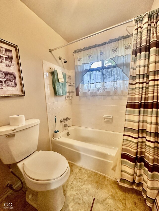 1154 W US Highway 136, Veedersburg, IN 47987 - full bath featuring shower / tub combo, toilet, and tile patterned floors