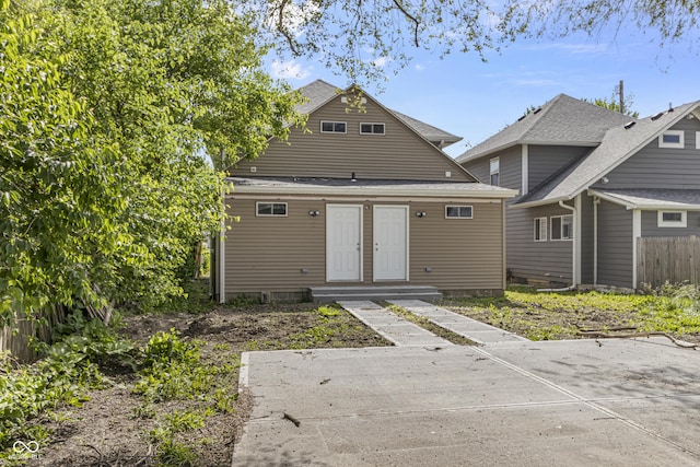 418 Harlan St, Indianapolis, IN 46201 - view of rear view of house