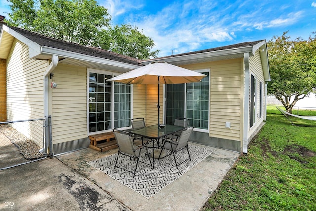 356 Daugherty St, Columbus, IN 47201 - view of patio featuring outdoor dining area