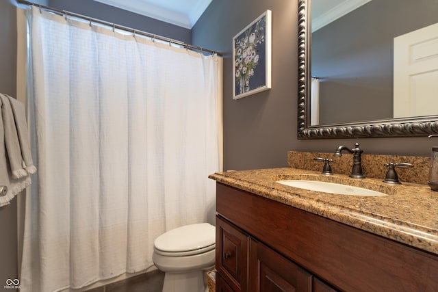 876 Box Turtle Ct, Columbus, IN 47201 - full bath with ornamental molding, toilet, vanity, and a shower with curtain