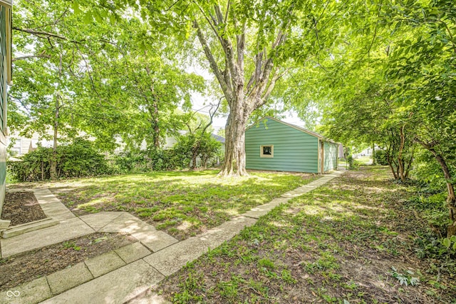 4621 E 17th St, Indianapolis, IN 46218 - view of green lawn