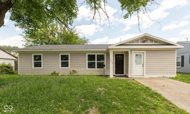 2519 N Boehning St, Indianapolis, IN 46219 - single story home featuring a front yard