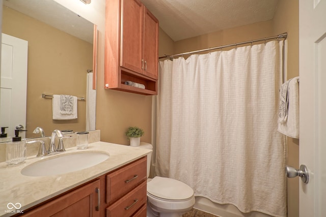 695 Overcup St, Westfield, IN 46074 - bathroom featuring vanity, toilet, and shower / bath combination with curtain