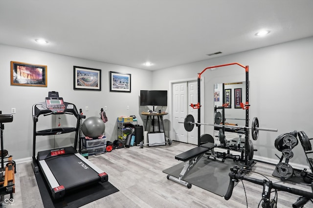 12335 Old Stone Dr, Indianapolis, IN 46236 - exercise area with wood finished floors, recessed lighting, and baseboards