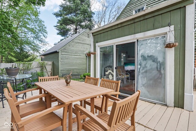 6210 Mckinley Ct, Indianapolis, IN 46220 - wooden terrace featuring outdoor dining area