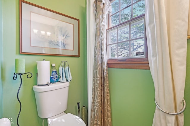 6210 Mckinley Ct, Indianapolis, IN 46220 - bathroom featuring toilet
