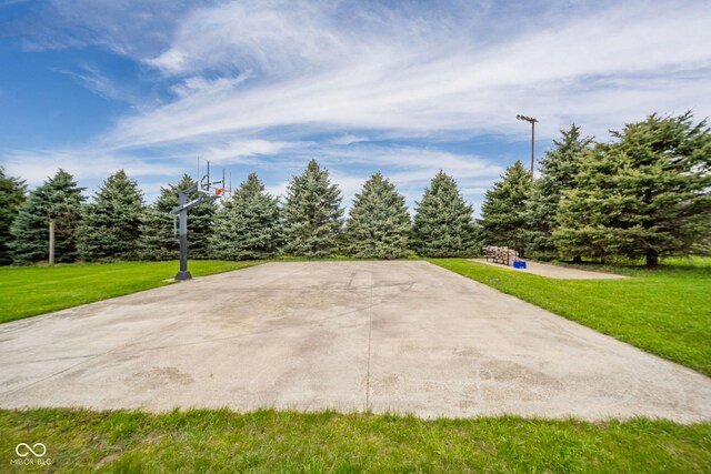 313 S Walnut St, New Castle, IN 47362 - view of patio featuring basketball hoop